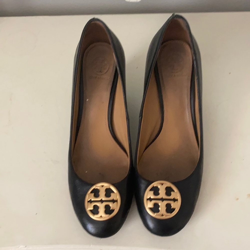 COPY - Gently used Tory Burch shoes
